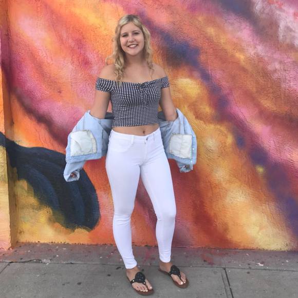 Meet your Posher, Meghan - Picture 1 of 1